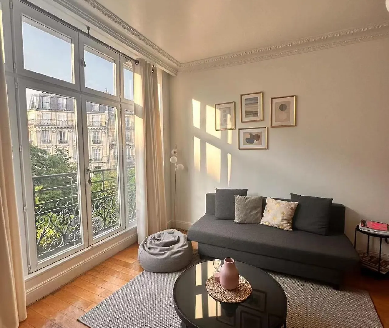 2 Bedrooms In Marais 公寓
